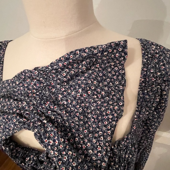 Peplum floral top - Picture 2 of 3